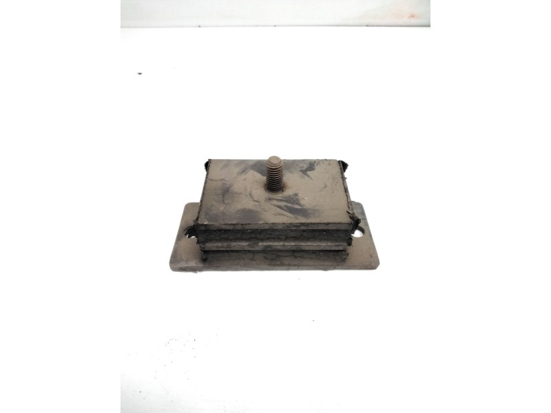 Recambio de soporte motor delantero para ebro f-275 f-275 referencia OEM IAM AR21004  PERKINS