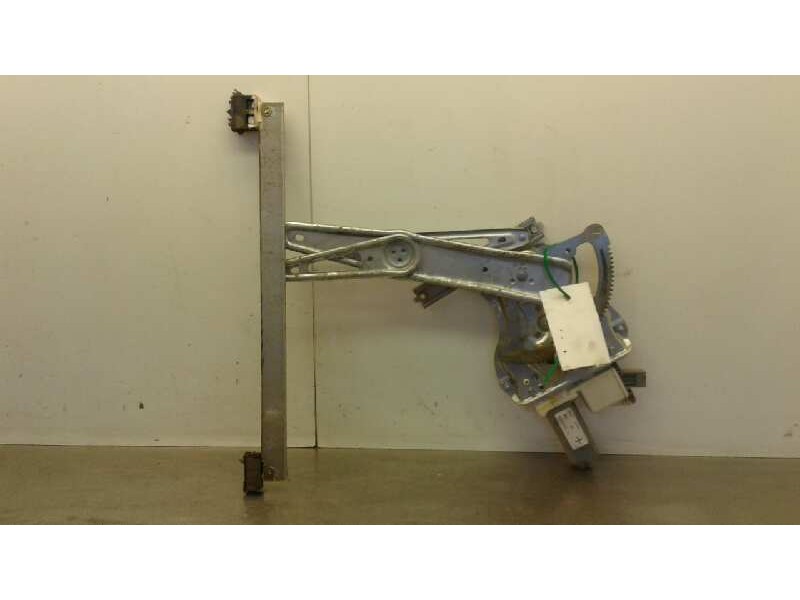 Recambio de elevalunas delantero izquierdo para toyota avensis berlina (t25) 2.2 d-4d sol berlina (5-ptas.) referencia OEM IAM 6