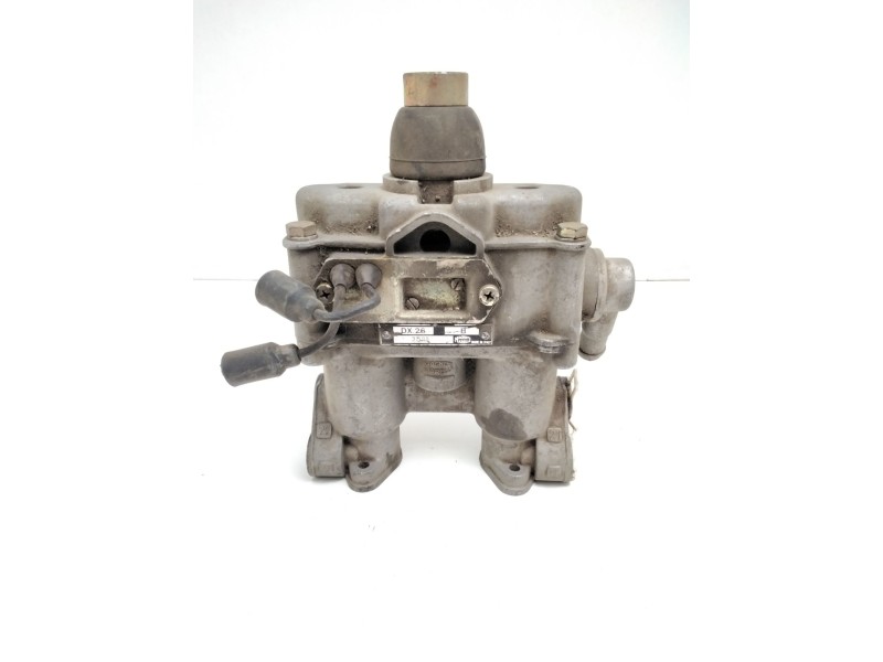 Recambio de centralita valvulas freno para iveco eurocargo 150 e 18 referencia OEM IAM DX26  MAGNETI MARELLI