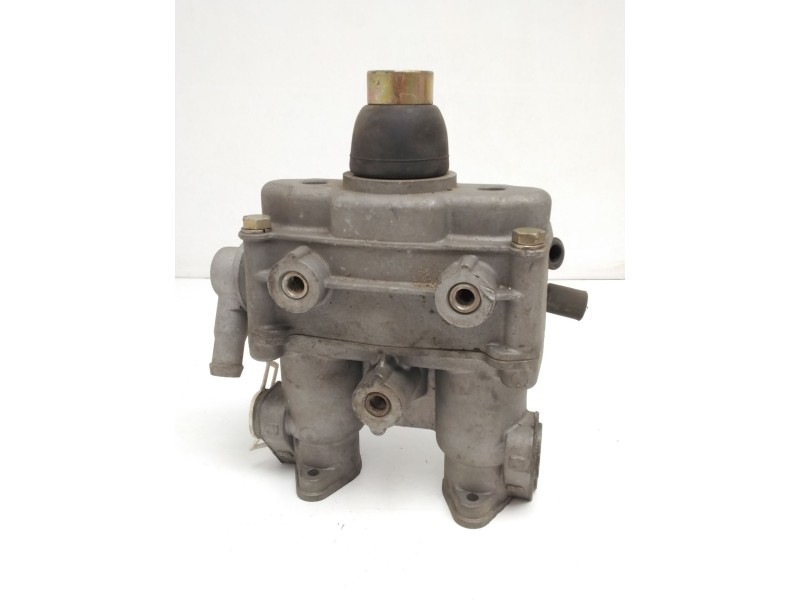 Recambio de centralita valvulas freno para iveco eurocargo 150 e 18 referencia OEM IAM DX26  MAGNETI MARELLI