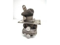 Recambio de valvula aire para iveco eurocargo 150 e 18 referencia OEM IAM 4606808  VALVULA FRENO DE PIE