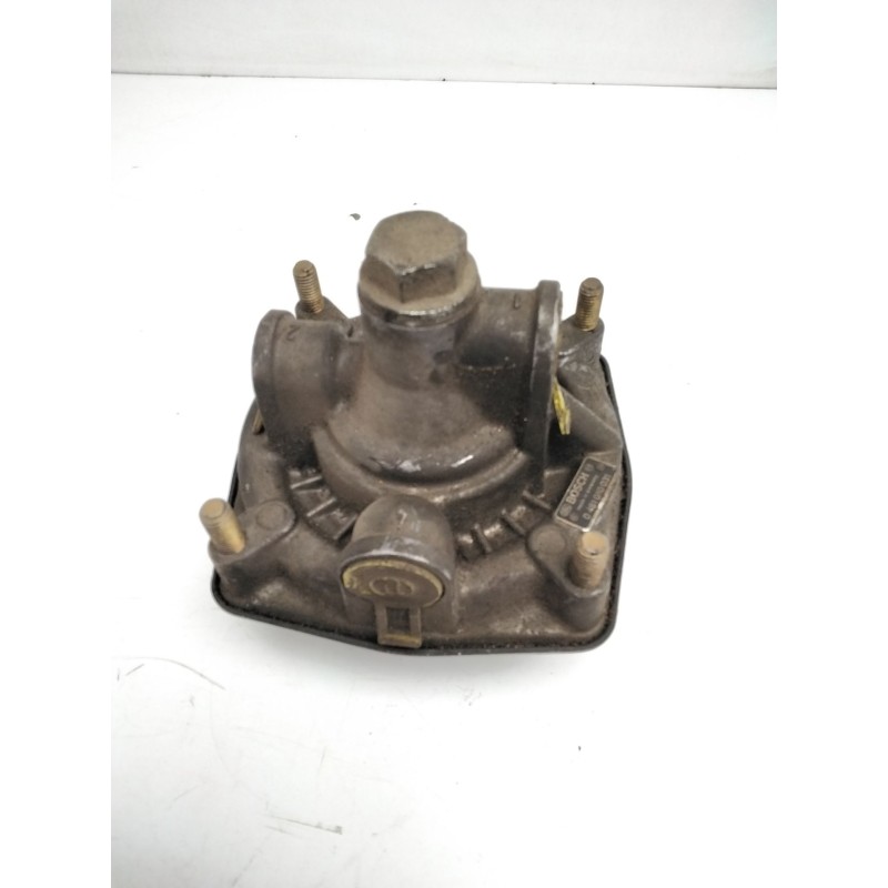 Recambio de valvula aire para mercedes-benz lp serie / bm 314/316/318 referencia OEM IAM 0481010031  VALVULA FRENO TRAILER