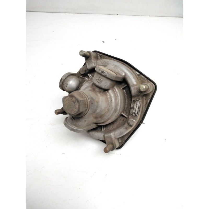 Recambio de valvula aire para mercedes-benz lp serie / bm 314/316/318 referencia OEM IAM 0481010031  VALVULA FRENO TRAILER