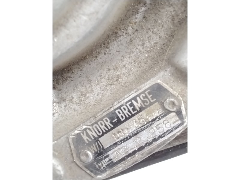 Recambio de valvula aire para mercedes-benz lp serie / bm 314/316/318 referencia OEM IAM 0481010031  VALVULA FRENO TRAILER