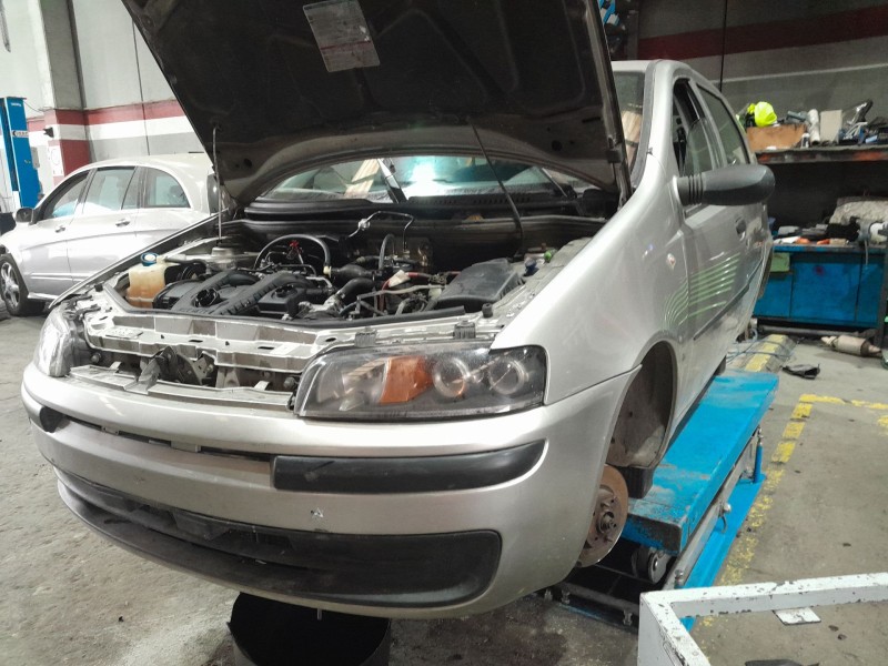fiat punto (188_) del año 2000