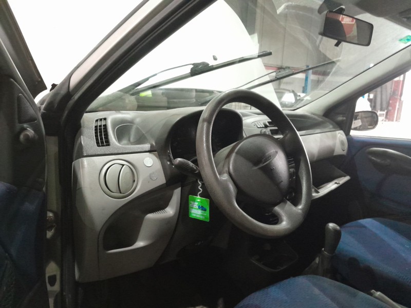 fiat punto (188_) del año 2000