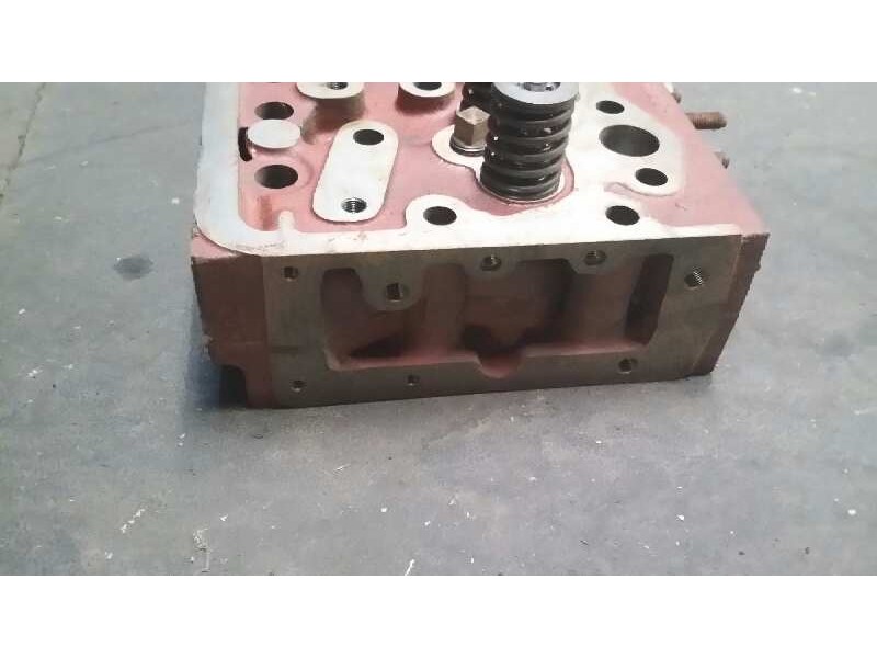 Recambio de culata para ebro l35 perkins referencia OEM IAM 37116360 PERKINS 