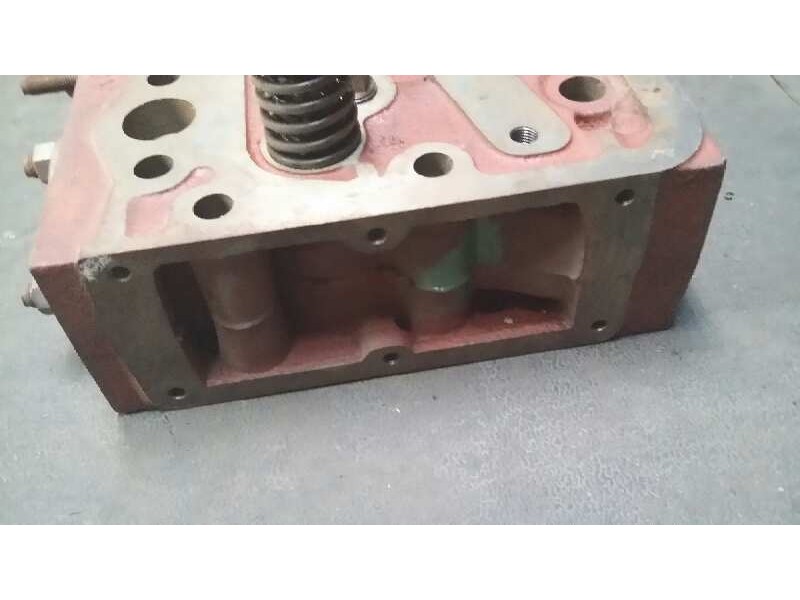 Recambio de culata para ebro l35 perkins referencia OEM IAM 37116360 PERKINS 