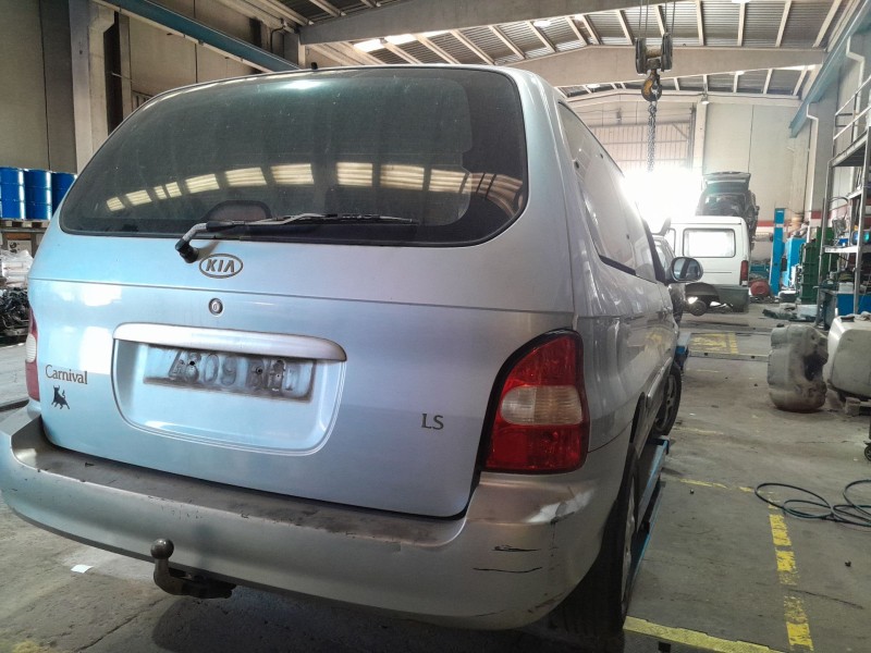 kia carnival i (up) del año 2001