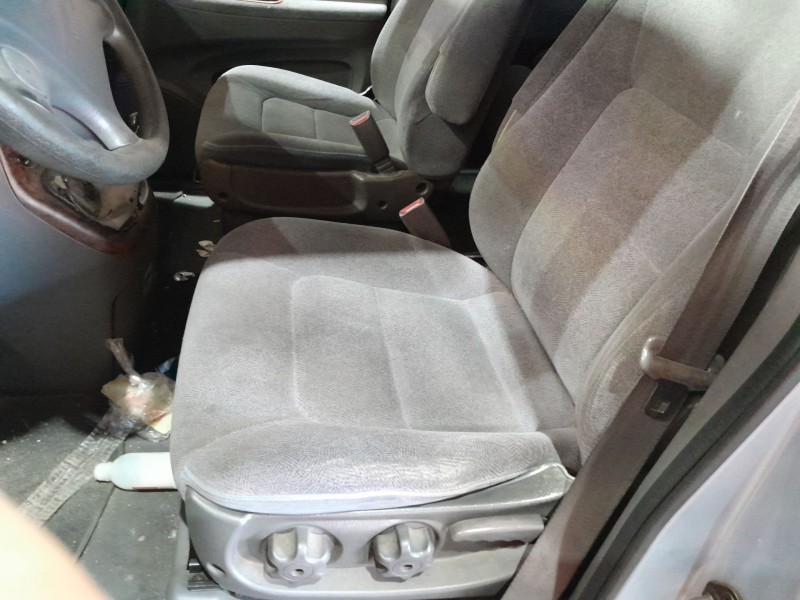 kia carnival i (up) del año 2001