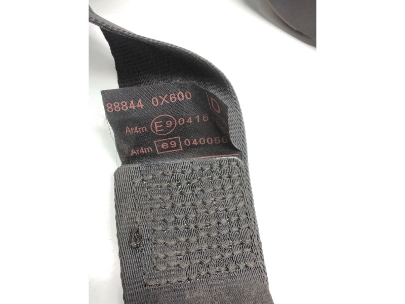 Recambio de cinturon seguridad trasero derecho para nissan terrano ii (r20) 2.7 td 4wd referencia OEM IAM 888440X600  0416105