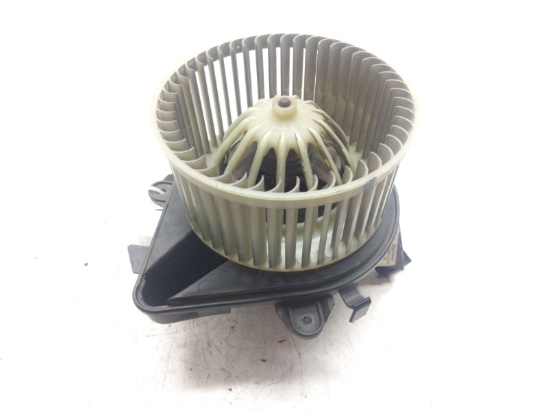 Recambio de motor calefaccion para fiat punto (188_) 1.9 ds 60 (188.031, .051, .231, .251) referencia OEM IAM 188AEAAAT025  