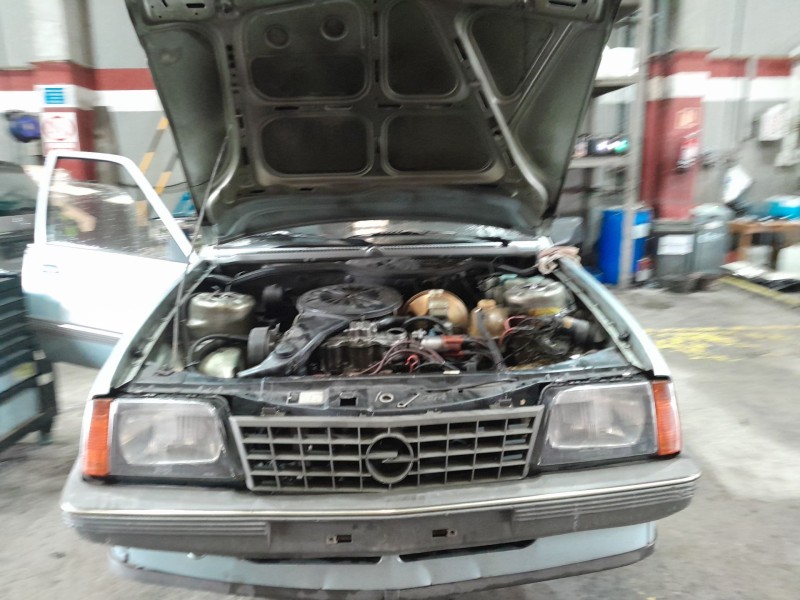 opel ascona c (j82) del año 1986