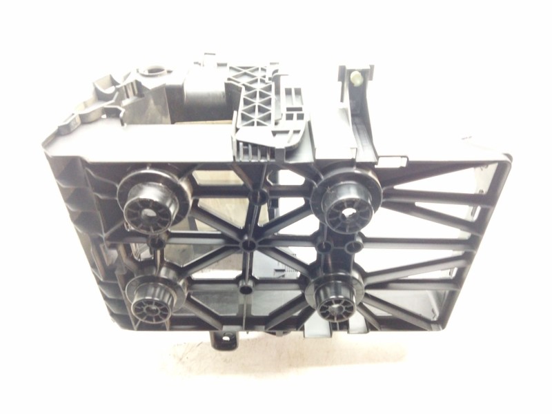 Recambio de caja fusibles para ford transit caja abierta ´06 2.4 tdci cat referencia OEM IAM   