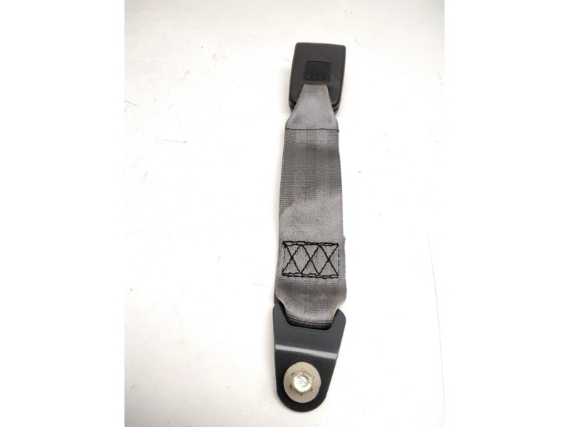 Recambio de enganche cinturon trasero izquierdo para nissan terrano ii (r20) 2.4 4wd referencia OEM IAM   