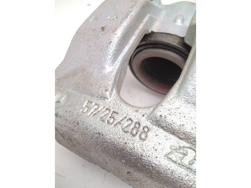 Recambio de pinza freno delantera izquierda para mercedes-benz clase c (w202) c 230 kompressor (202.024) referencia OEM IAM 57/2