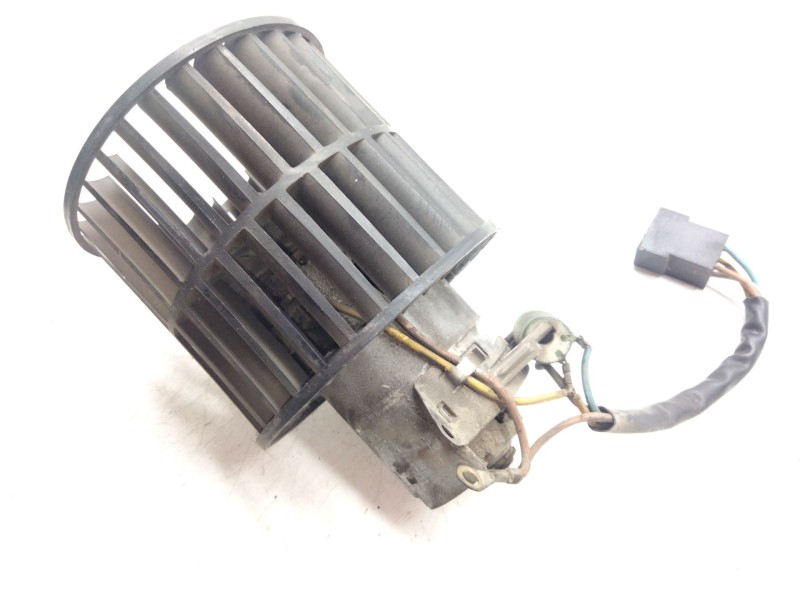 Recambio de motor calefaccion para opel ascona c (j82) 1.6 s (f11, m11, f68, m68) referencia OEM IAM 3137020007  