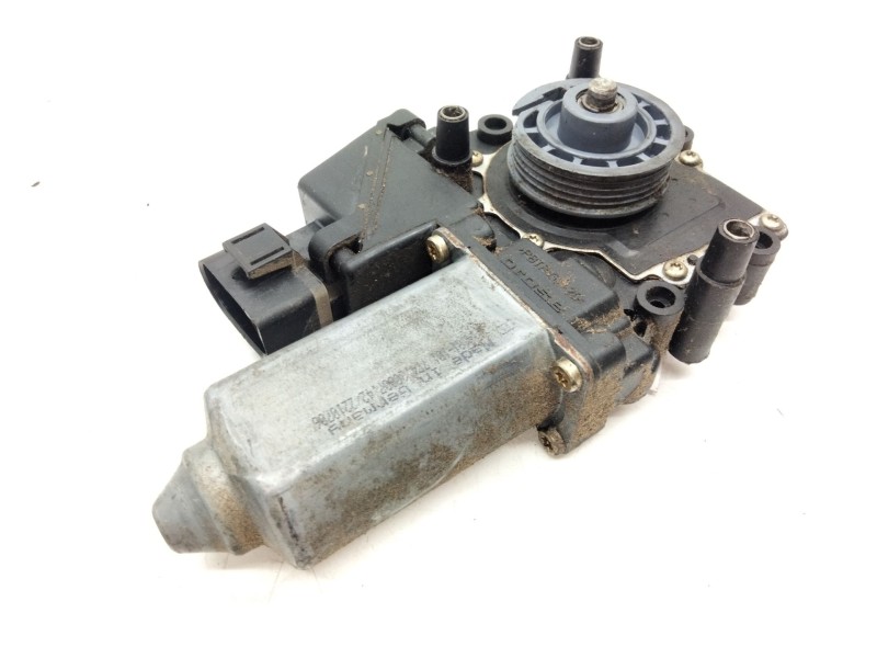 Recambio de motor elevalunas delantero derecho para audi a3 (8l1) 1.6 referencia OEM IAM   