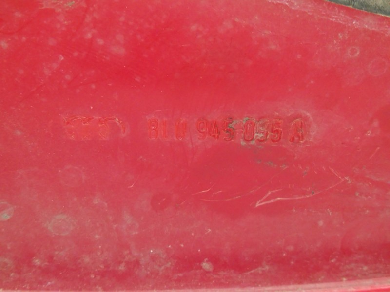 Recambio de piloto trasero izquierdo para audi a3 (8l1) 1.6 referencia OEM IAM 8L0945095A  