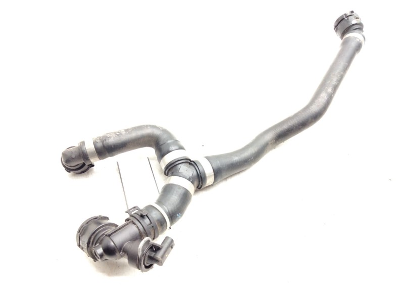 Recambio de tubo radiador para mercedes-benz clase e (w213) 2.0 e 220 d (213.004) referencia OEM IAM A2135012003  