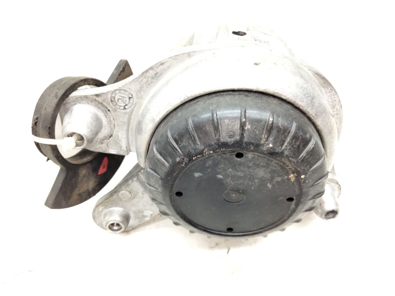 Recambio de soporte motor derecho inferior para mercedes-benz clase e (w213) 2.0 e 220 d (213.004) referencia OEM IAM A213240730
