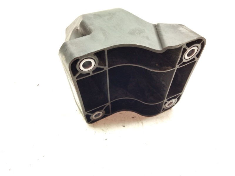 Recambio de soporte motor derecho superior para mercedes-benz clase e (w213) 2.0 e 220 d (213.004) referencia OEM IAM 2203900235