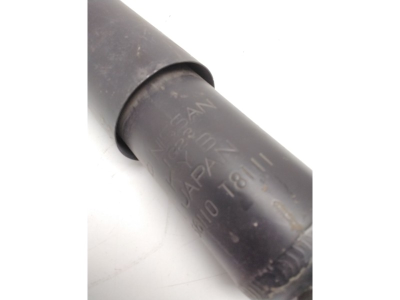 Recambio de amortiguador delantero para nissan patrol iii/1 hardtop (k160) 2.8 d referencia OEM IAM 56110T8111 IG23 KYB