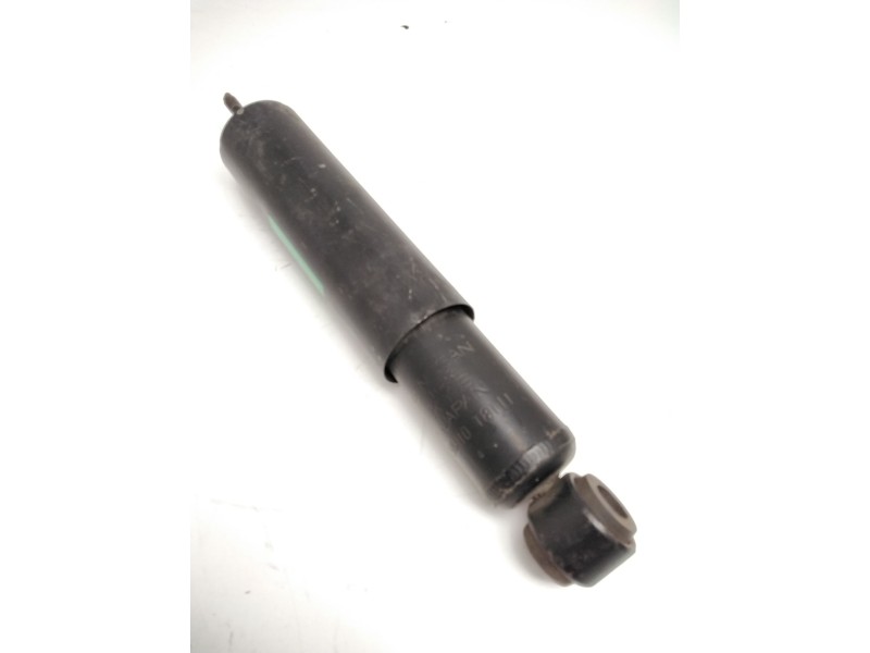 Recambio de amortiguador delantero para nissan patrol iii/1 hardtop (k160) 2.8 d referencia OEM IAM 56110T8111 IG23 KYB