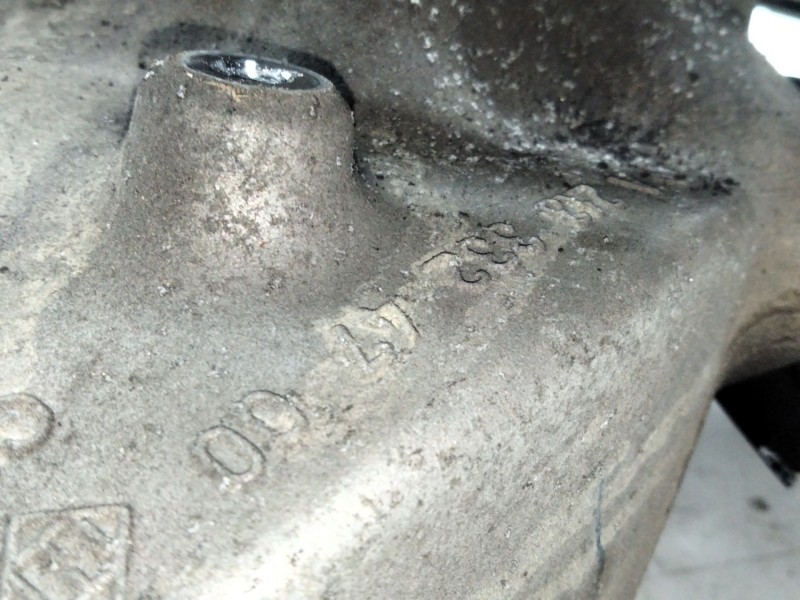 Recambio de mangueta delantera izquierda para mercedes-benz clase e (w213) 2.0 e 220 d (213.004) referencia OEM IAM 2133324700  