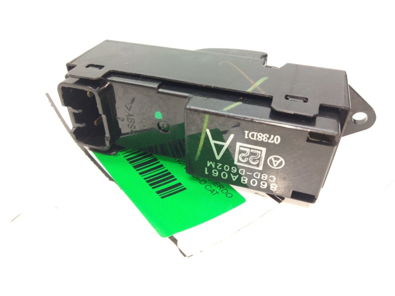 Recambio de mando elevalunas delantero izquierdo para mitsubishi outlander (cw0) 2.0 di-d cat referencia OEM IAM   