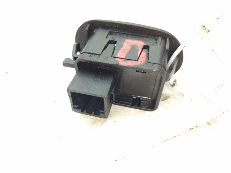 Recambio de mando elevalunas delantero derecho para citroën c3 i (fc_, fn_) 1.4 i referencia OEM IAM   