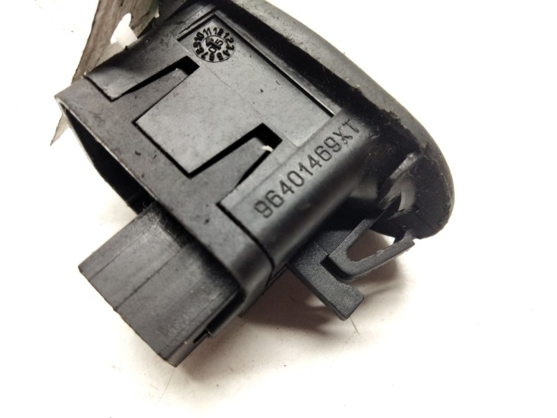 Recambio de mando elevalunas delantero derecho para citroën c3 i (fc_, fn_) 1.4 i referencia OEM IAM 96401469XT  