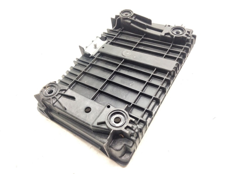 Recambio de soporte bateria para mercedes-benz clase e (w213) 2.0 e 220 d (213.004) referencia OEM IAM A2056201302  