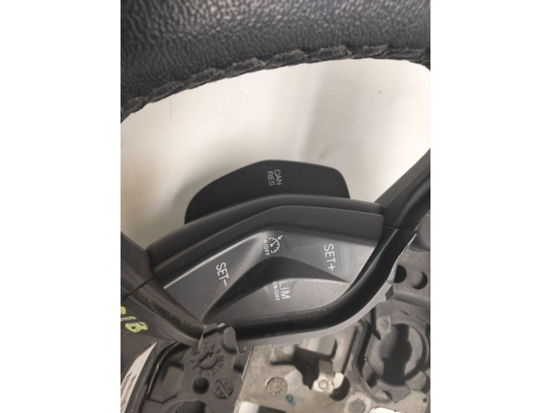 Recambio de volante para ford c-max edition referencia OEM IAM AM513600DE3ZHE  