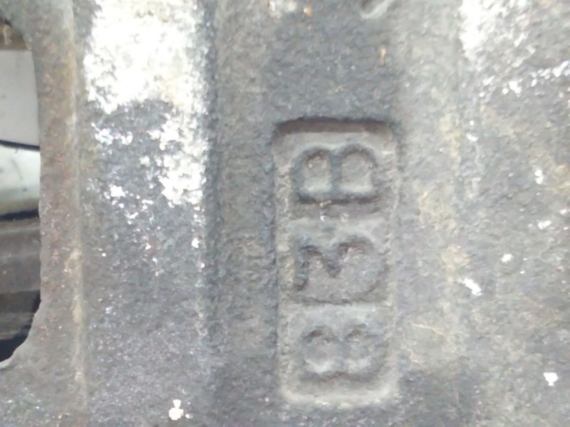 Recambio de pinza freno delantera derecha para mitsubishi outlander (cw0) 2.0 di-d cat referencia OEM IAM 83B  