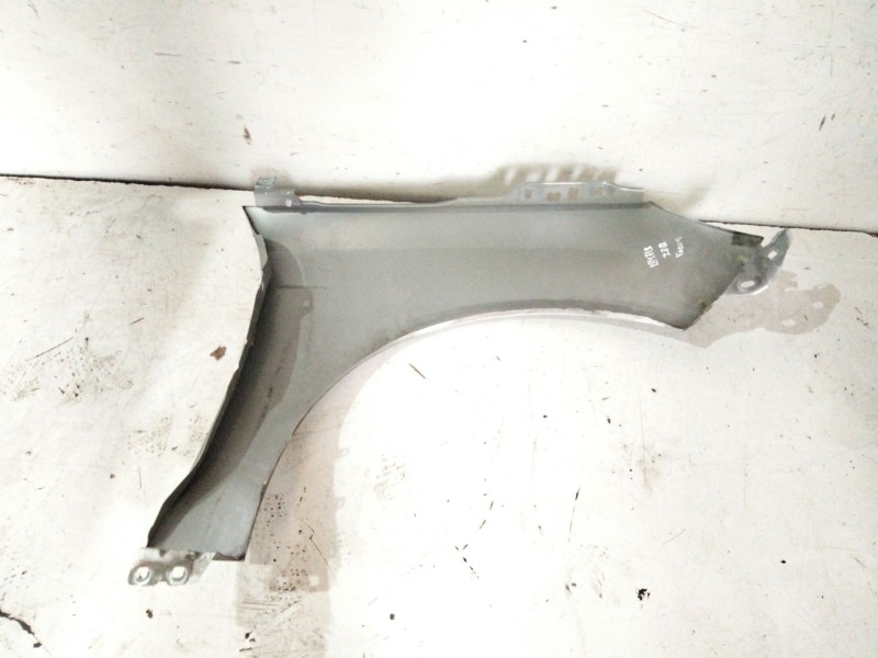 Recambio de aleta delantera izquierda para ford focus iii sedán 1.5 tdci referencia OEM IAM   