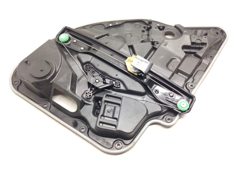 Recambio de elevalunas trasero derecho para mercedes-benz clase e (w213) 2.0 e 220 d (213.004) referencia OEM IAM A1679003718  