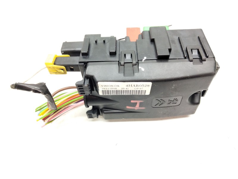 Recambio de caja reles para citroën ds 7 ds 7 crossback buehdi referencia OEM IAM 9806192580  