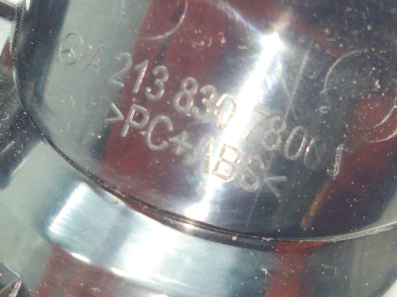 Recambio de aireador central para mercedes-benz clase e (w213) 2.0 e 220 d (213.004) referencia OEM IAM A2138307800  
