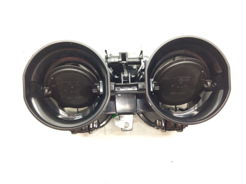 Recambio de aireador central para mercedes-benz clase e (w213) 2.0 e 220 d (213.004) referencia OEM IAM A2138307700  