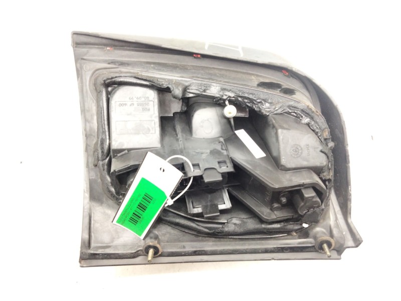 Recambio de piloto trasero izquierdo para nissan micra ii (k11) 1.0 i 16v referencia OEM IAM 236030030  