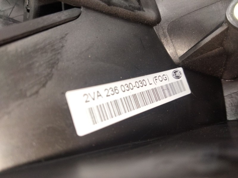 Recambio de piloto trasero izquierdo para nissan micra ii (k11) 1.0 i 16v referencia OEM IAM 236030030  