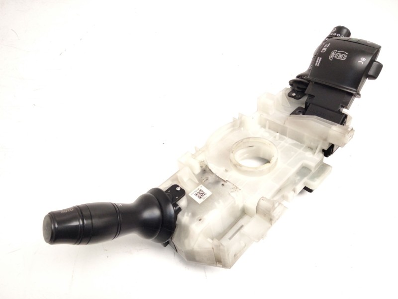 Recambio de mando volante para renault megane iii fastback (bz0/1_, b3_) 1.9 dci (bz0n, bz0j) referencia OEM IAM   