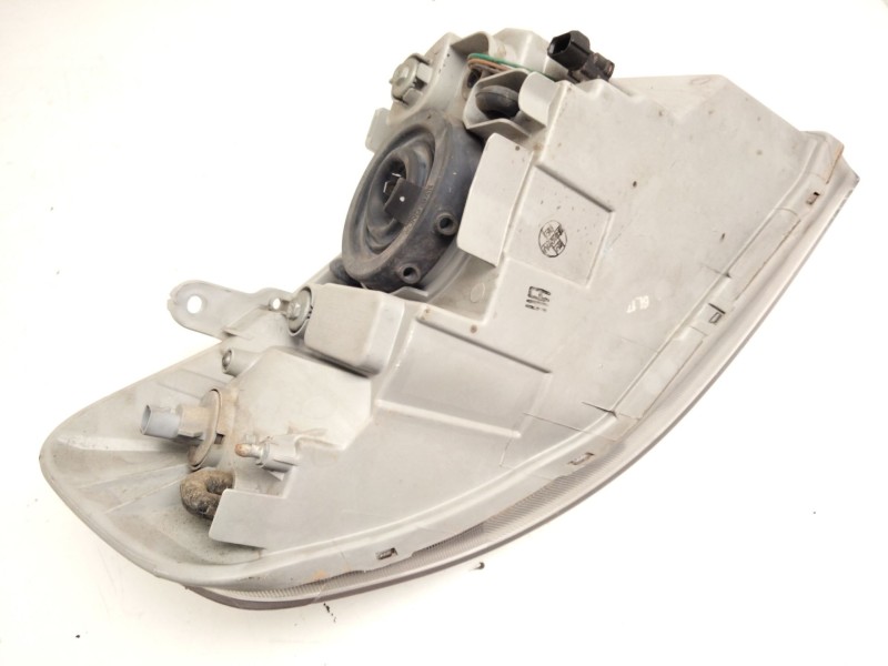 Recambio de faro derecho para chevrolet aveo / kalos fastback (t200) 1.4 16v referencia OEM IAM   