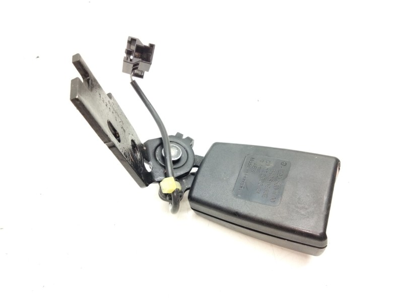 Recambio de enganche cinturon trasero derecho para mercedes-benz clase e (w213) 2.0 e 220 d (213.004) referencia OEM IAM A290860