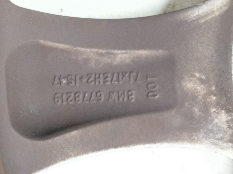 Recambio de llanta aluminio para bmw serie 1 berlina (e81/e87) 116d referencia OEM IAM 17-5-TORNILLOS ET47 