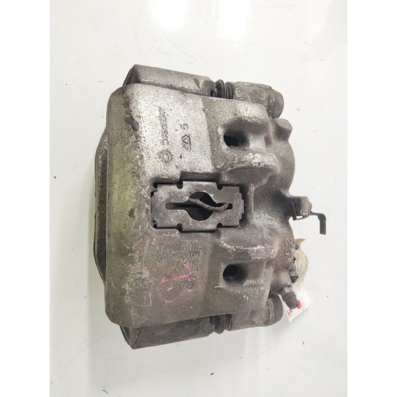 Recambio de pinza freno delantera derecha para nissan cabstar 35.15 referencia OEM IAM 22730306  