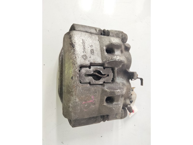 Recambio de pinza freno delantera derecha para nissan cabstar 35.15 referencia OEM IAM 22730306  