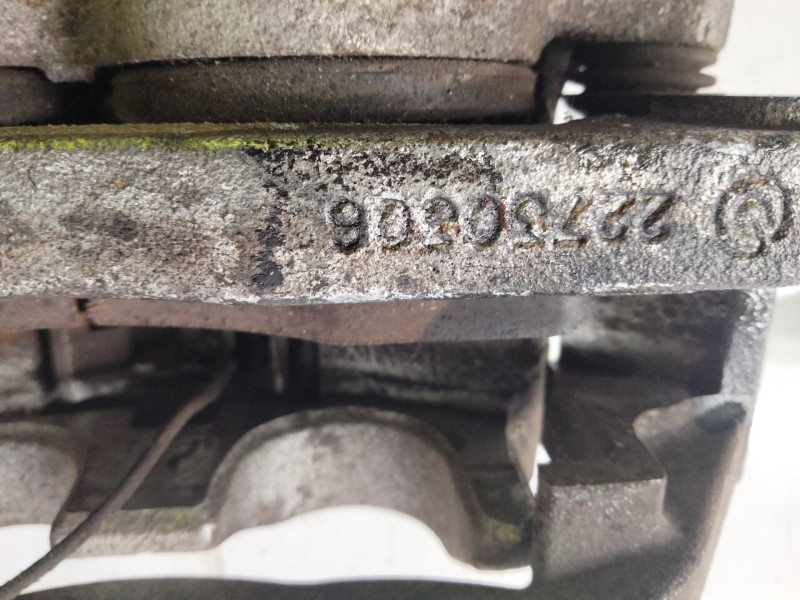 Recambio de pinza freno delantera derecha para nissan cabstar 35.15 referencia OEM IAM 22730306  