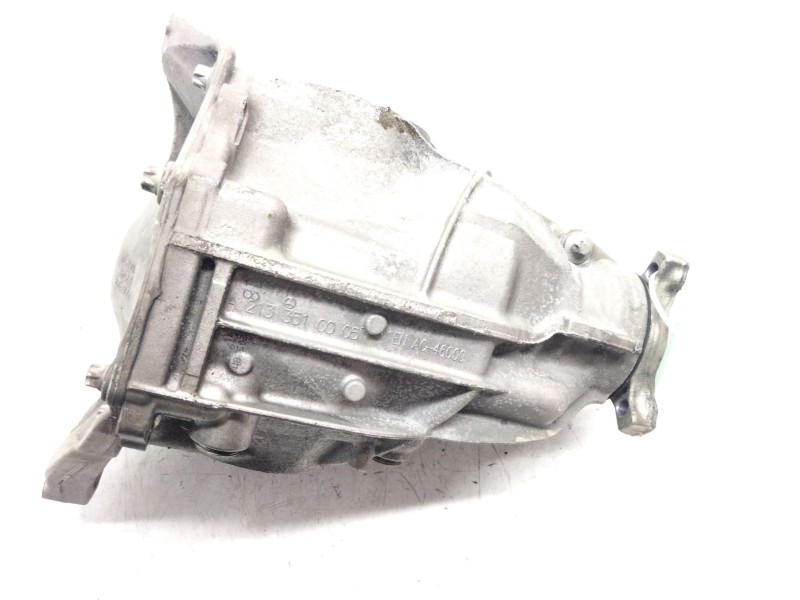 Recambio de diferencial trasero para mercedes-benz clase e (w213) 2.0 e 220 d (213.004) referencia OEM IAM A2133510005A213351000